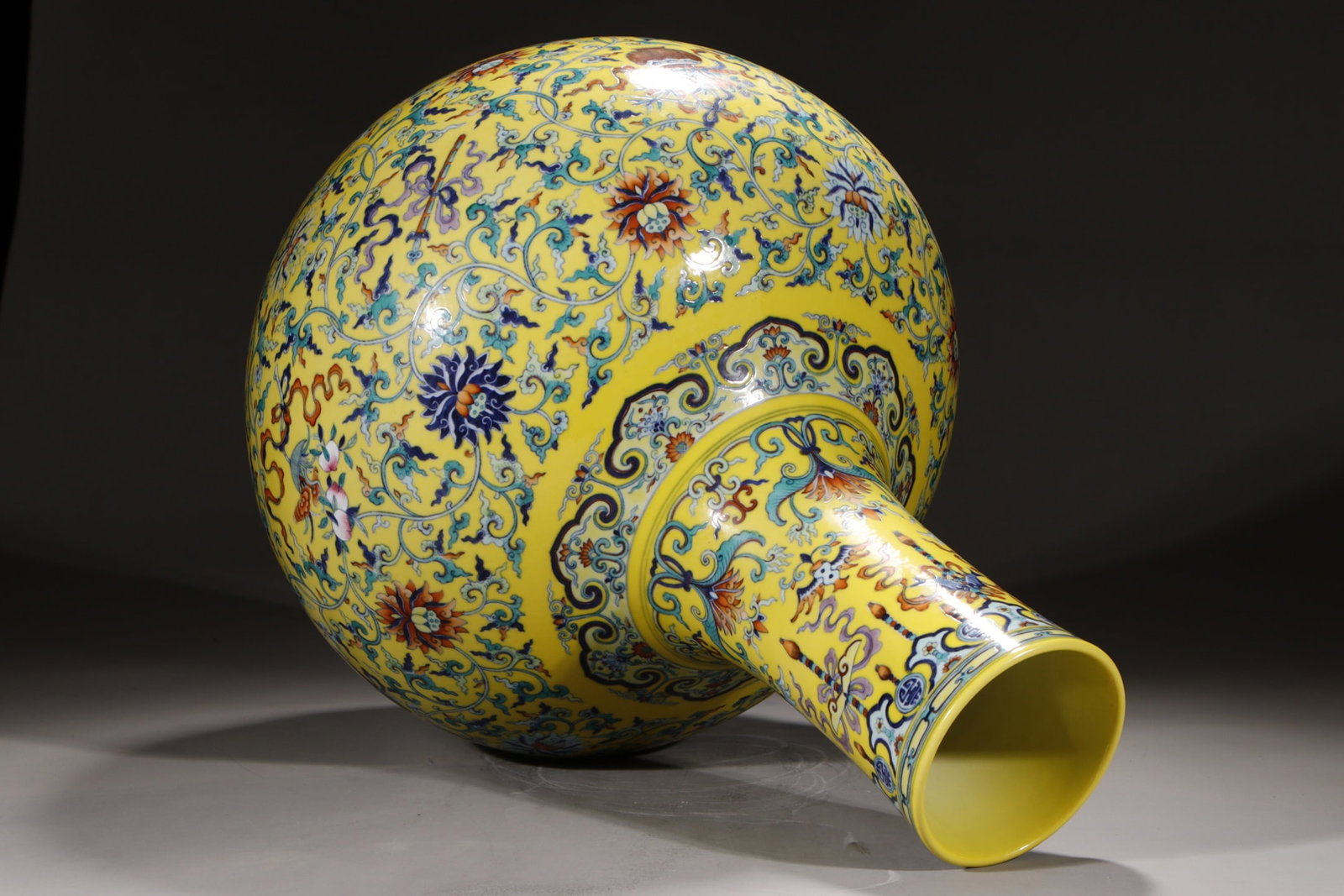 An Exquisite Doucai Lotus Pattern Eight Treasures Pattern Vase - 8