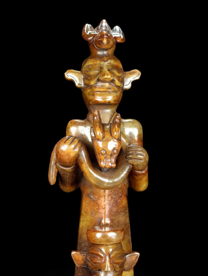 An Exquisite White Jade Figure Ornament - 2