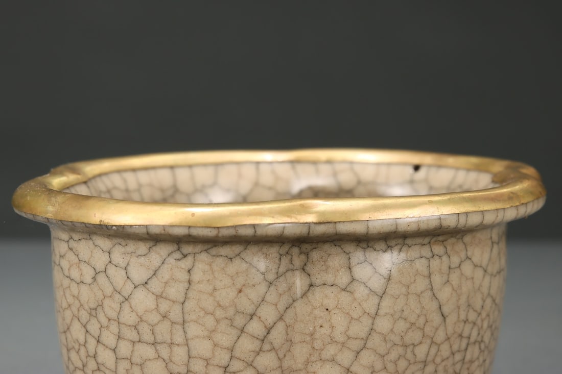 An Exquisite Ge yao Brush Washer - 5