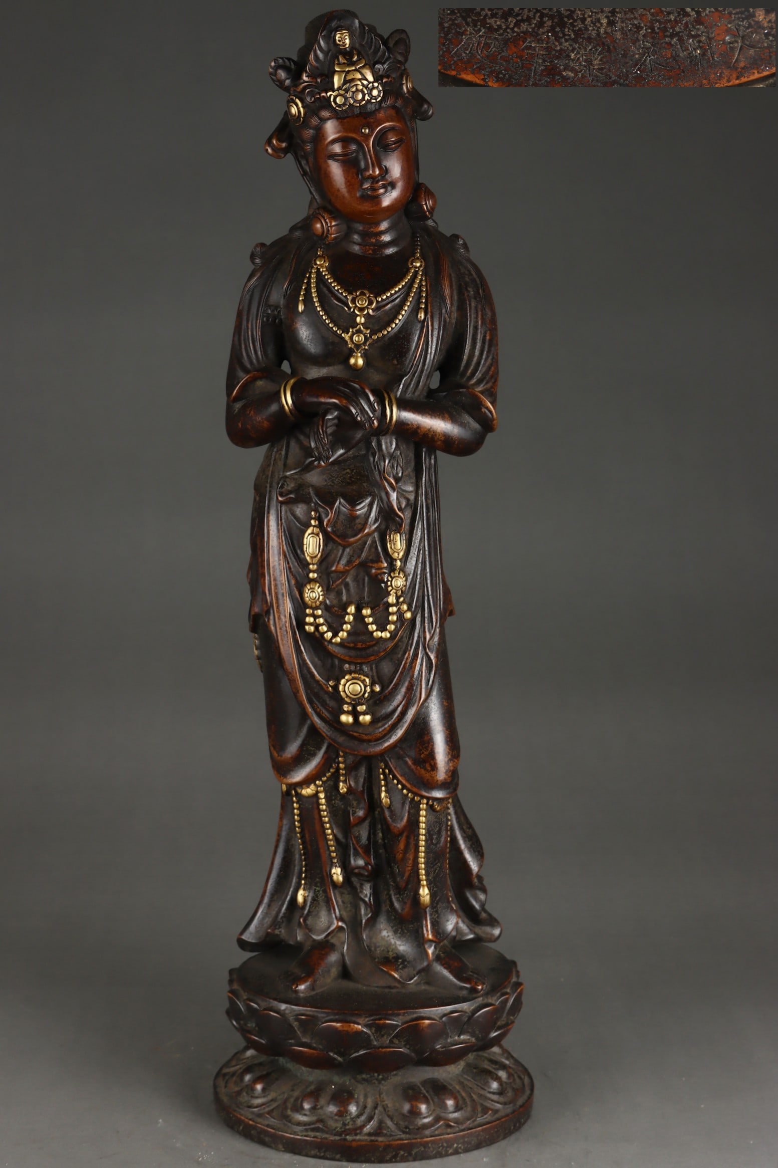 An Exquisite Gilt Bronze Statue of Avalokitesvara: An Exquisite Gilt Bronze Statue of Avalokitesvara Ming Dynasty, China Yongle Six-character Mark Size:59cmx18cm Weight:11250g (The Dimensions Of All Batches Are Manually Measured.If You Need More