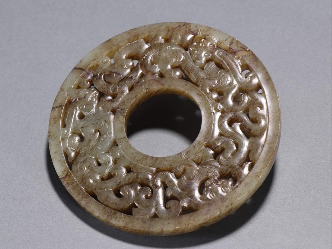An Exquisite White Jade Chi-Dragon Pattern Ornament - 4