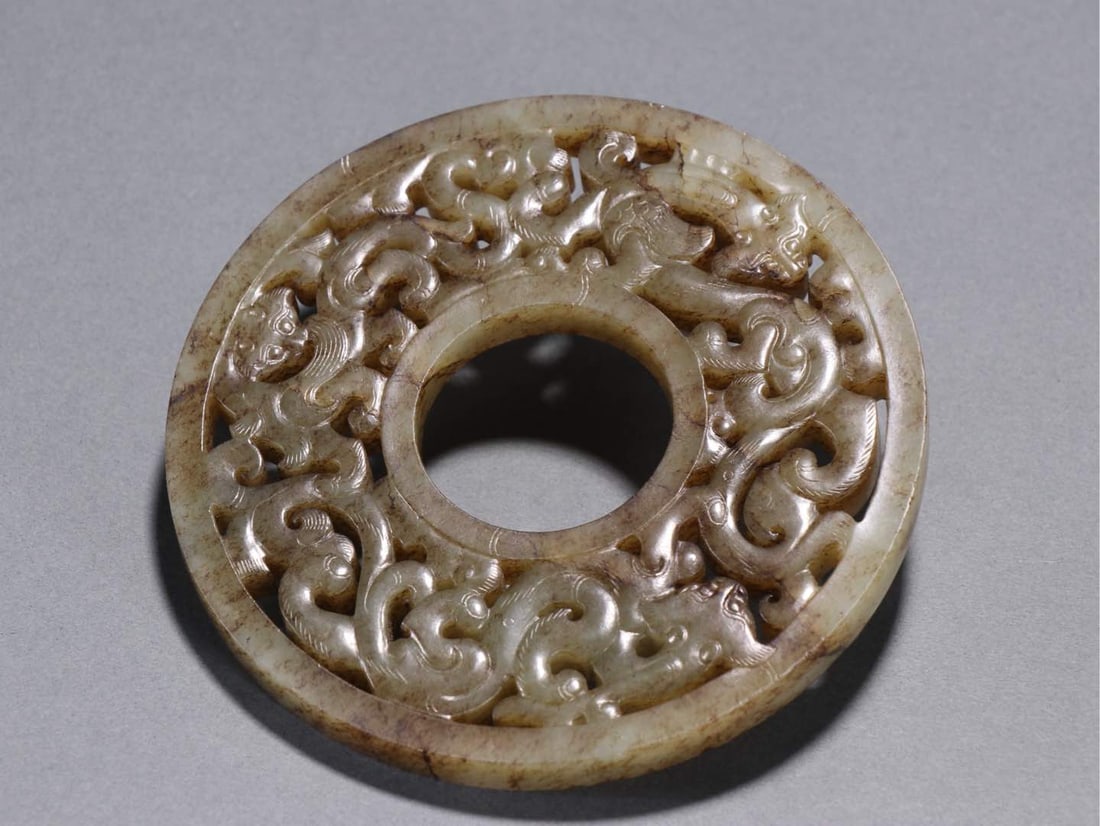 An Exquisite White Jade Chi-Dragon Pattern Ornament - 5