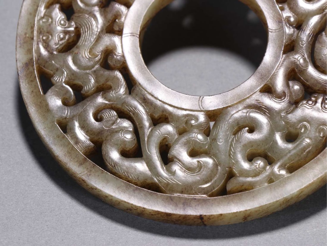 An Exquisite White Jade Chi-Dragon Pattern Ornament - 7