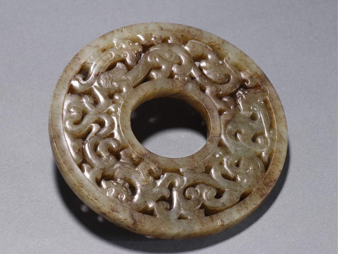 An Exquisite White Jade Chi-Dragon Pattern Ornament - 8