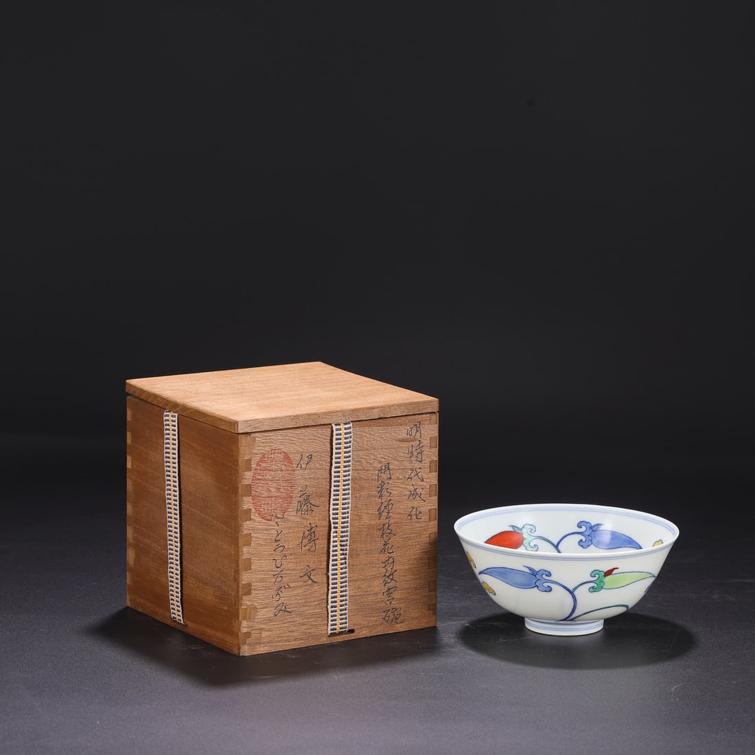An Exquisite Doucai Lotus Pattern Bowl: An Exquisite Doucai Lotus Pattern Bowl Ming Dynasty, China Chenghua Six-character Mark Size:7cmx15.5cm (The Dimensions Of All Batches Are Manually Measured.If You Need More Detailed Information, Pleas
