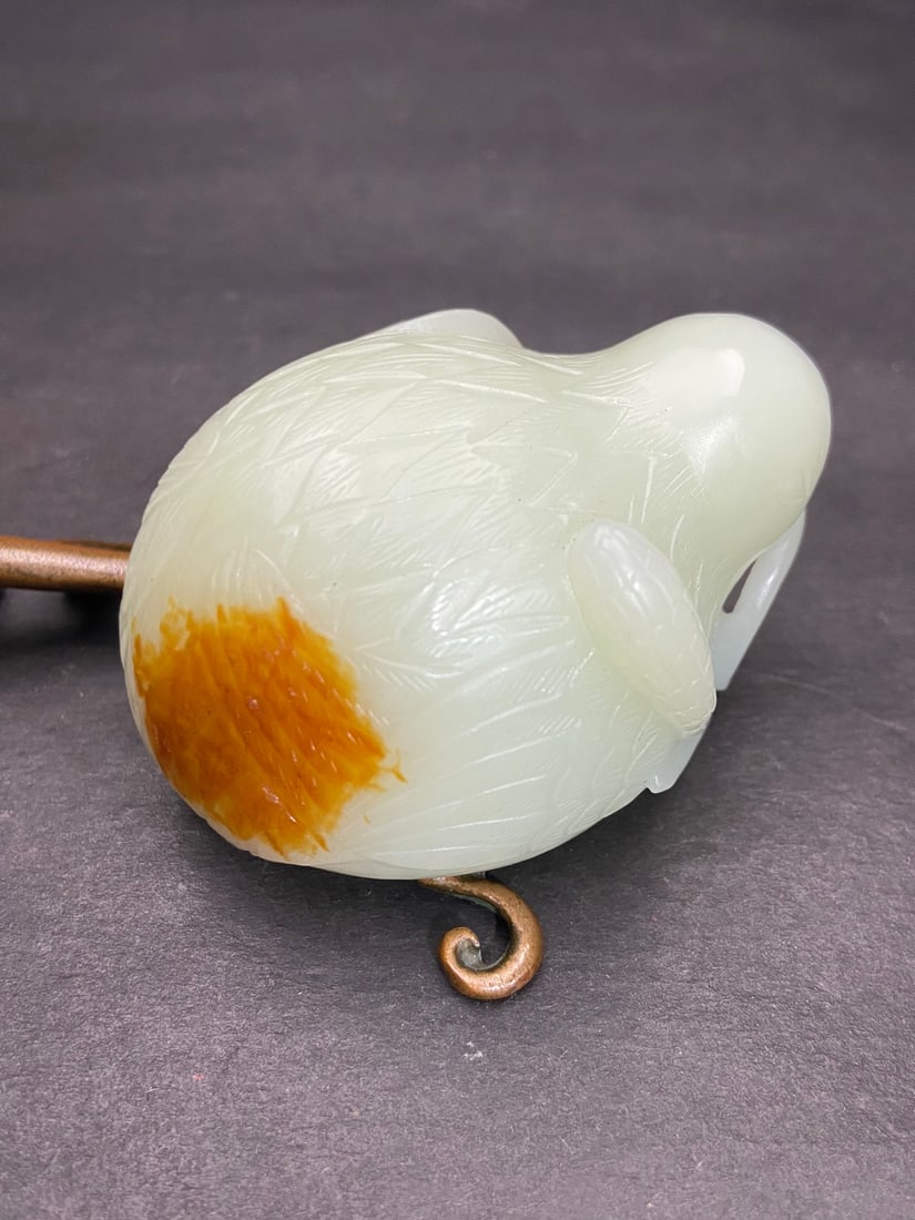 An Exquisite White Jade Bird Hand Piece - 4