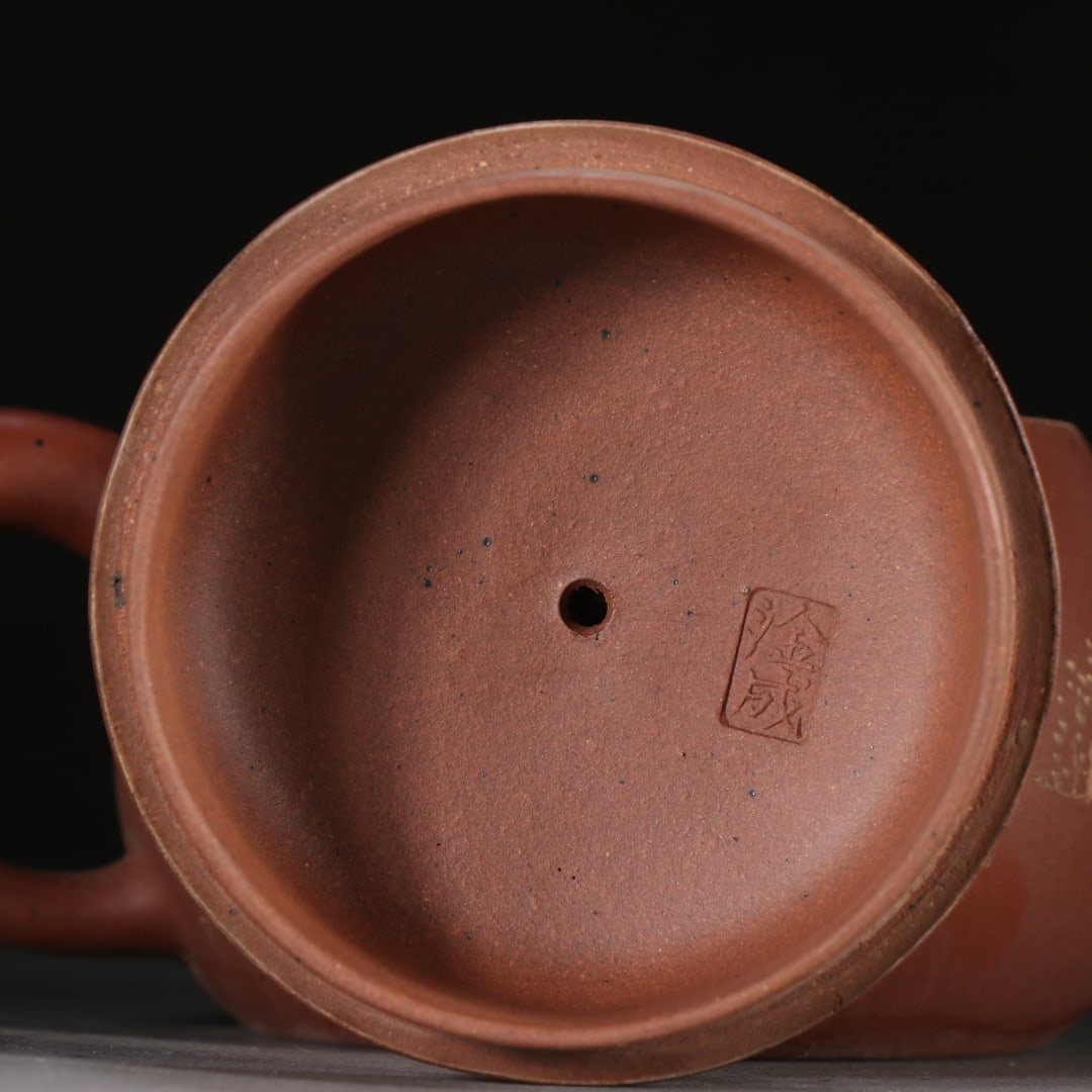 An Exquisite Purple Sands Landscape Pattern Teapot - 3