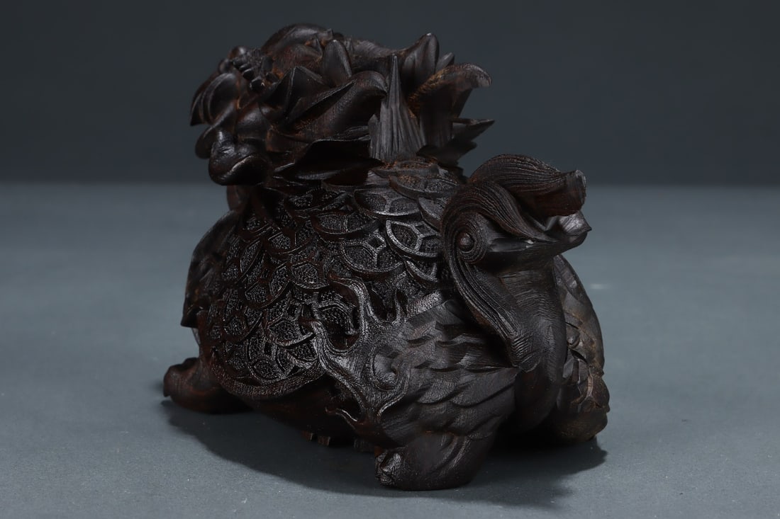 An Exquisite Eaglewood Auspicious Beast Ornament - 4
