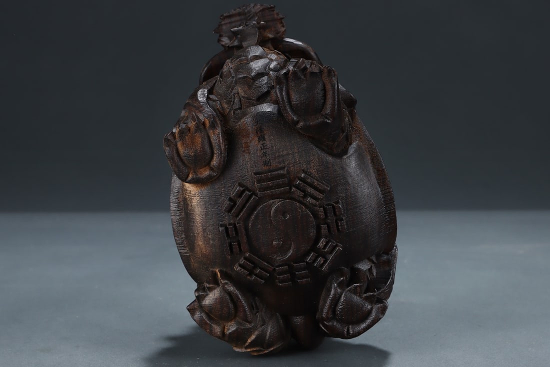 An Exquisite Eaglewood Auspicious Beast Ornament - 9