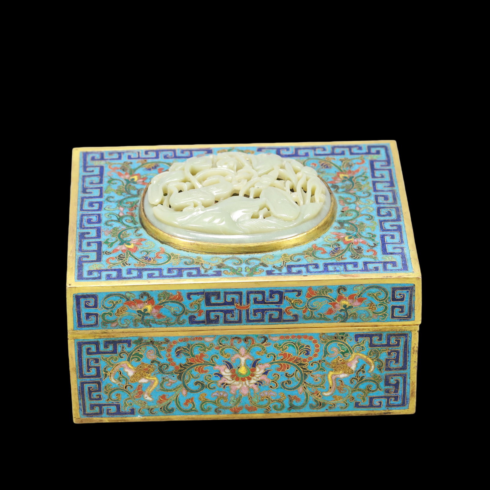 A Exquisite Cloisonne Inlaid White Jade Lotus Pattern Flower and Bird Pattern Box: A Exquisite Cloisonne Inlaid White Jade Lotus Pattern Flower and Bird Pattern Box Qing Dynasty, China Qianlong Four-character Mark Size:16.5cmx12cmx8cm Weight:1750g (The Dimensions Of All Batches Are 