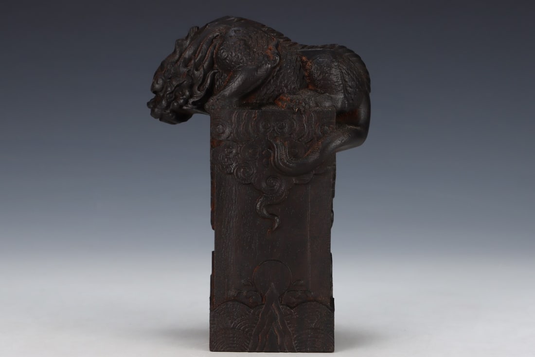 An Exquisite Eaglewood Auspicious Beast Ornament - 7
