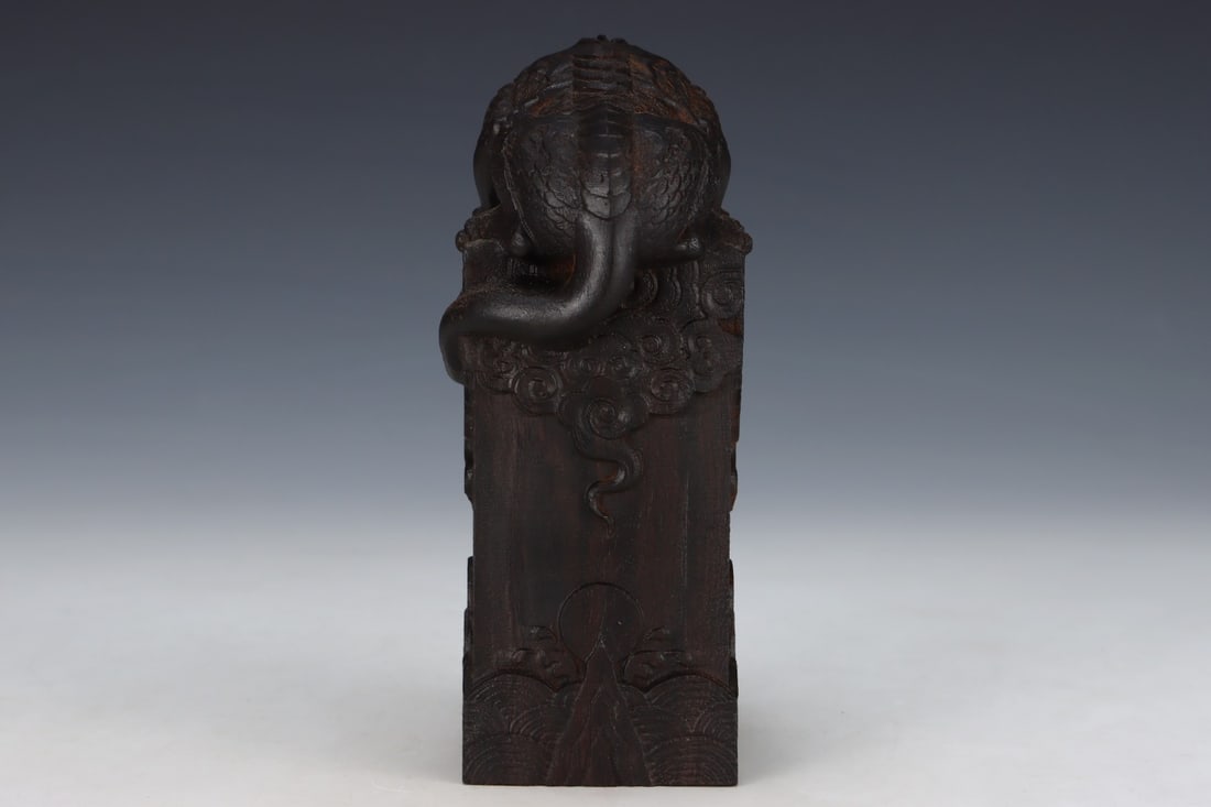 An Exquisite Eaglewood Auspicious Beast Ornament - 8