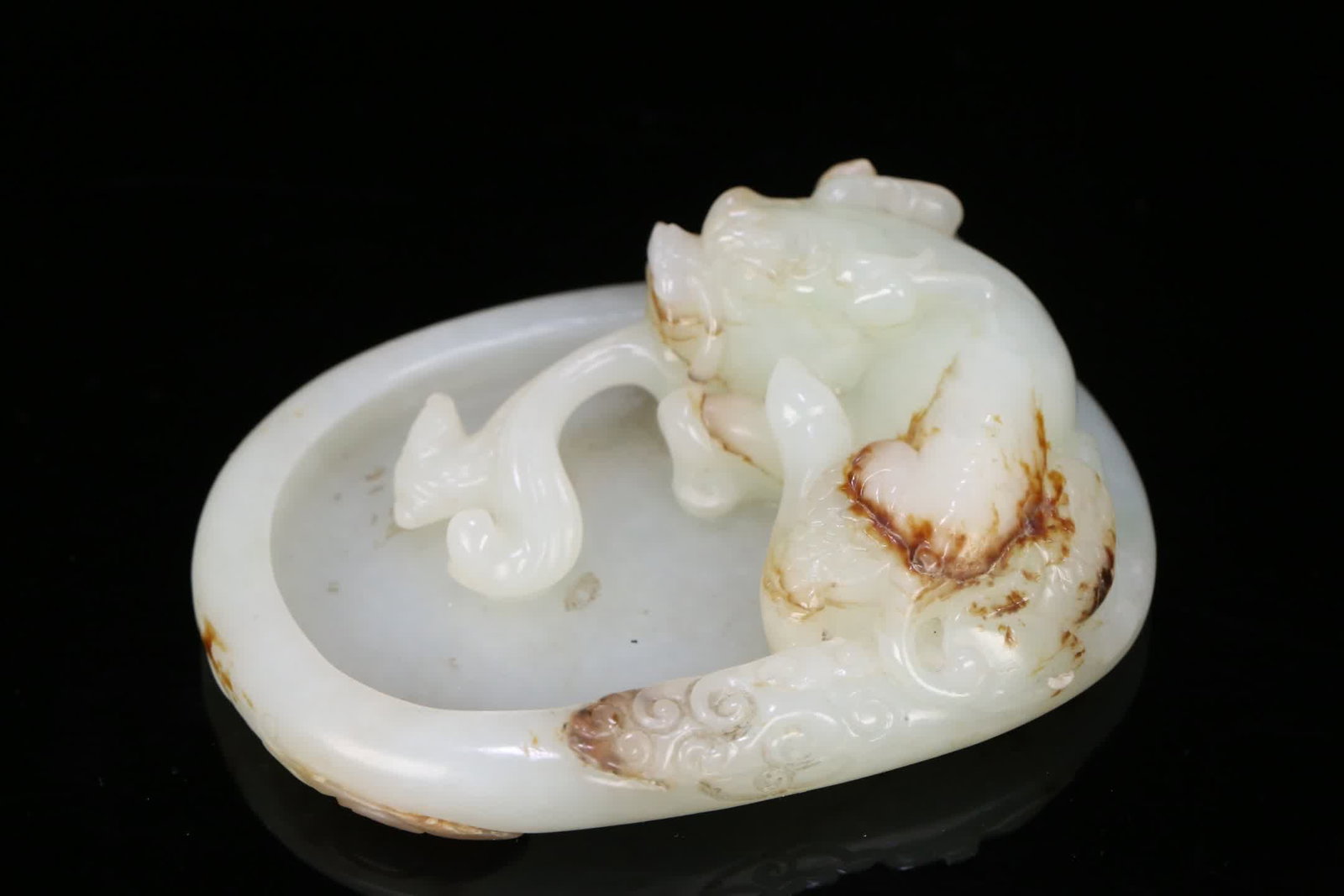 A Qing Dynasty Hetian jade qilin washbasin - 3