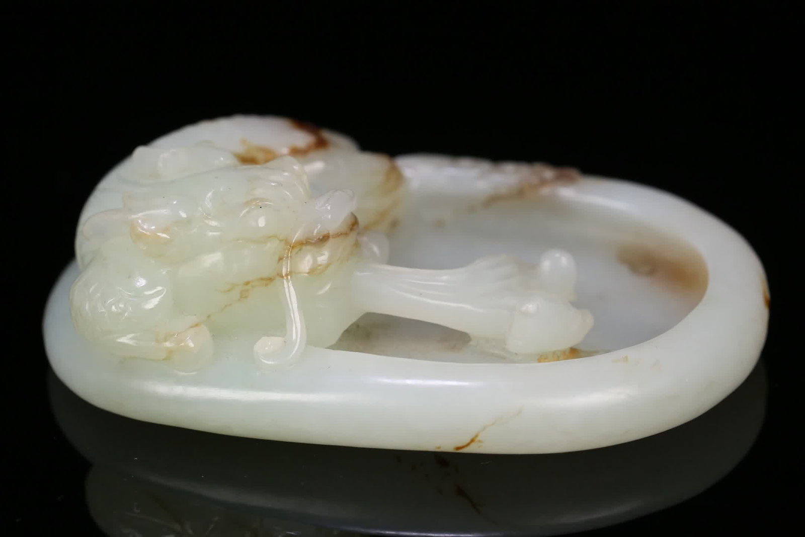 A Qing Dynasty Hetian jade qilin washbasin - 5
