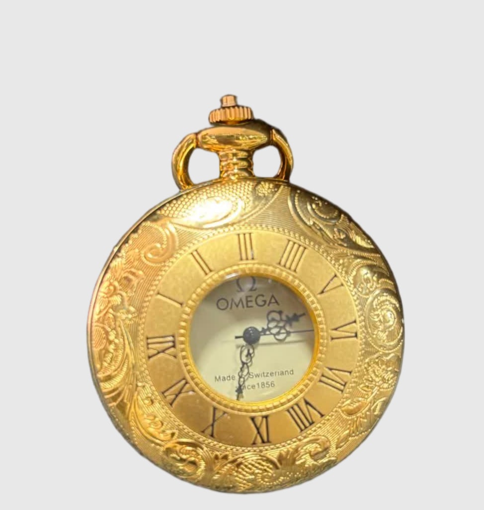 A Omega Semi-Hunting Shell pocket watch: Omega Semi Hunting Shell pocket watch SIZE: D: Approximately 50mm (The Dimensions Of All Batches Are Manually Measured.If You Need More Detailed Information, Please Contact Our Customer Service Before