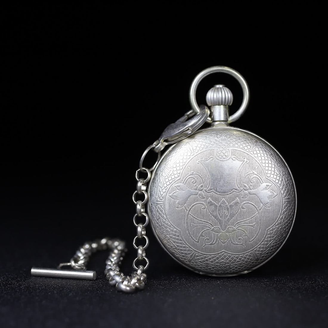 A late Qing Tibetan-seal double-opening pocket watch: Late Qing Tibetan and Sealed Double-Open Pocket Watch SIZE: D:5cm (The Dimensions Of All Batches Are Manually Measured.If You Need More Detailed Information, Please Contact Our Customer Service