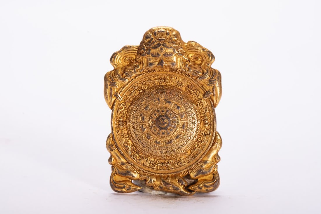 A Qing Dynasty gilt bronze nine-palace plaque: Qing Dynasty gilt bronze nine-palace plaque SIZE: L:6cm W:4cm W:40g (The Dimensions Of All Batches Are Manually Measured.If You Need More Detailed Information, Please Contact Our Customer Service