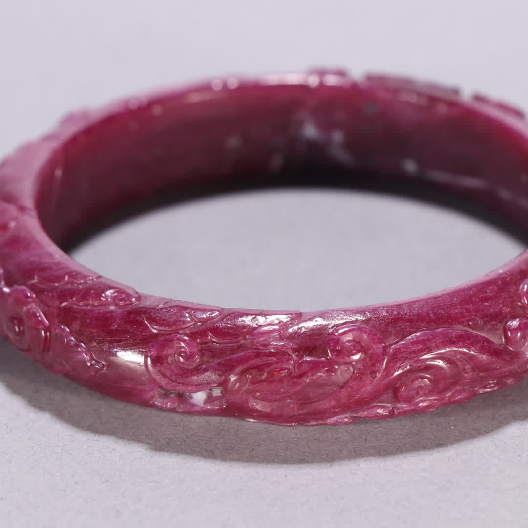 A Qing Dynasty ruby "Dragon and Phoenix Auspicious" bracelet - 8