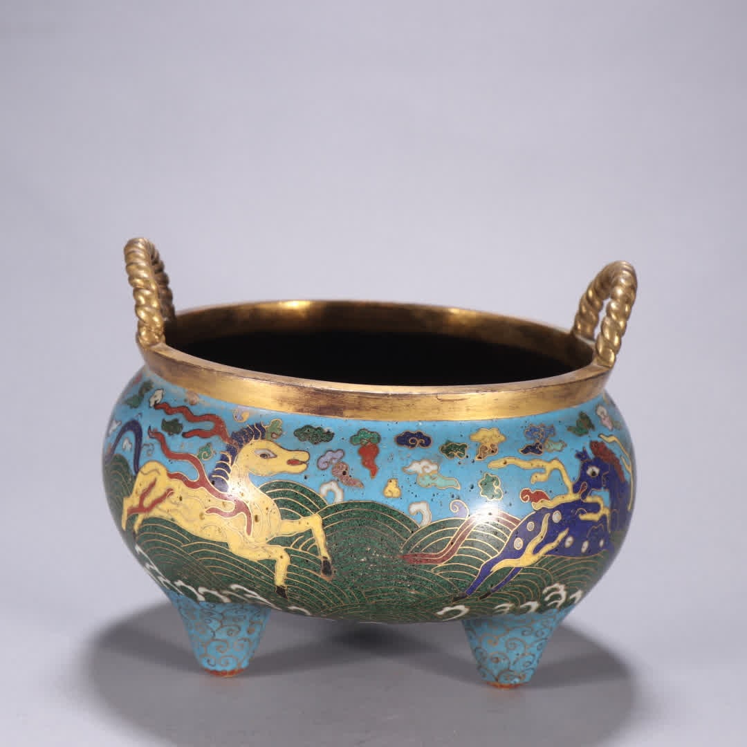 A Ming Dynasty copper gilt cloisonne incense burner with a horse painting: Ming Dynasty gilt bronze cloisonne incense burner with horse painting SIZE: H:11cm W:13.6cm W:663g (The Dimensions Of All Batches Are Manually Measured.If You Need More Detailed Information, Please Co