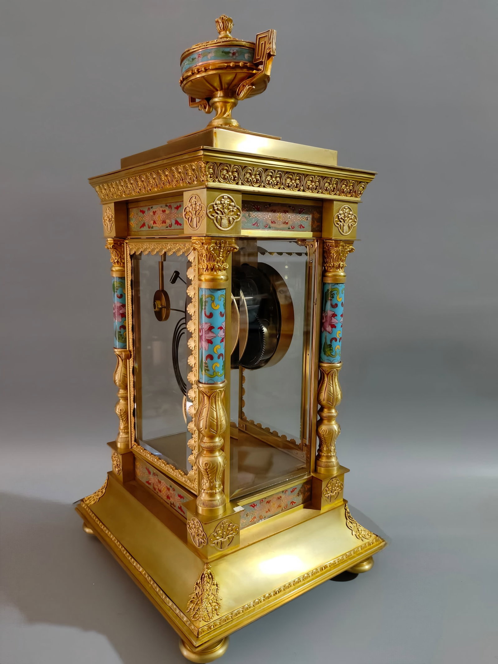A late Qing dynasty cloisonne mechanical clock - 6