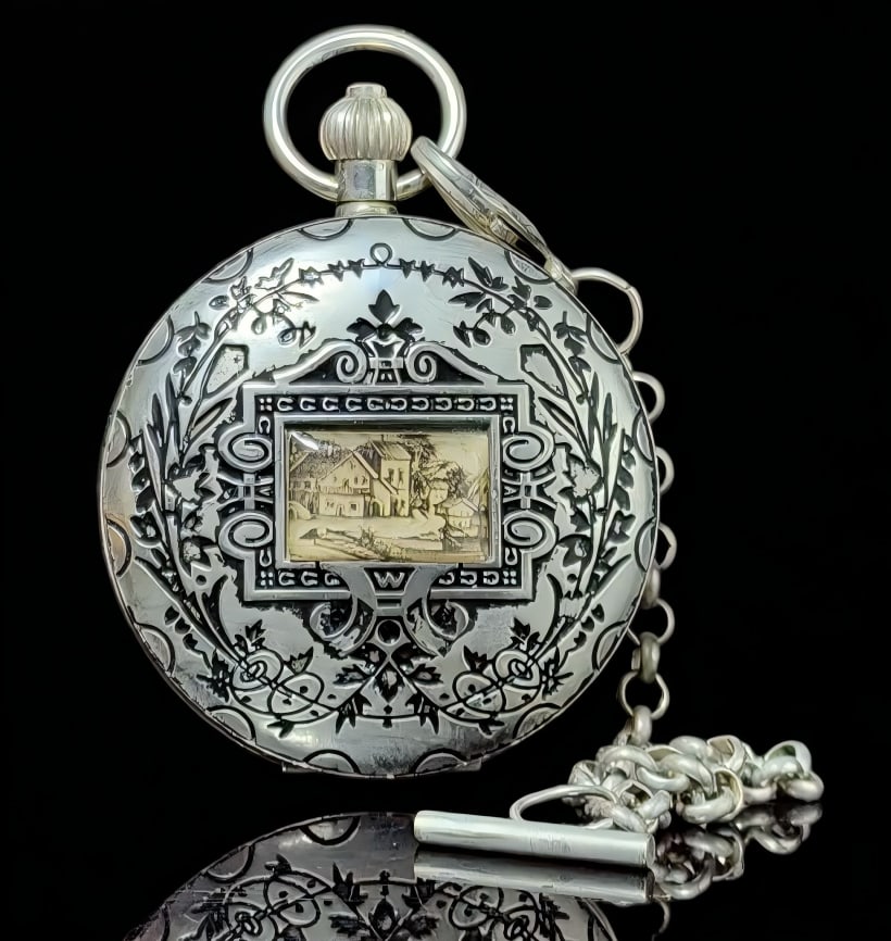 A late Qing dynasty double-open pocket watch: In the late Qing dynasty, I open my pocket watch in pairs SIZE: D:55mm (The Dimensions Of All Batches Are Manually Measured.If You Need More Detailed Information, Please Contact Our Customer Service