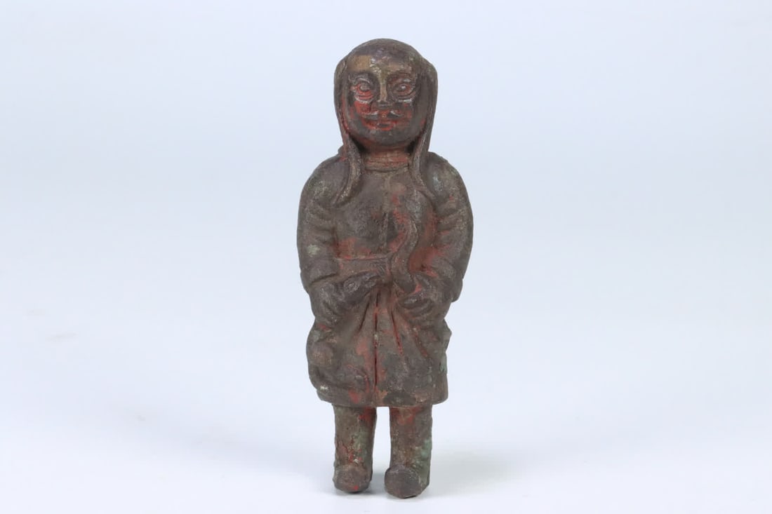 A standing iron figure from the Liao Dynasty: Liao Dynasty Iron Figure Statue SIZE: 10.6x4.1x2.5cm W:362g (The Dimensions Of All Batches Are Manually Measured.If You Need More Detailed Information, Please Contact Our Customer Service Before