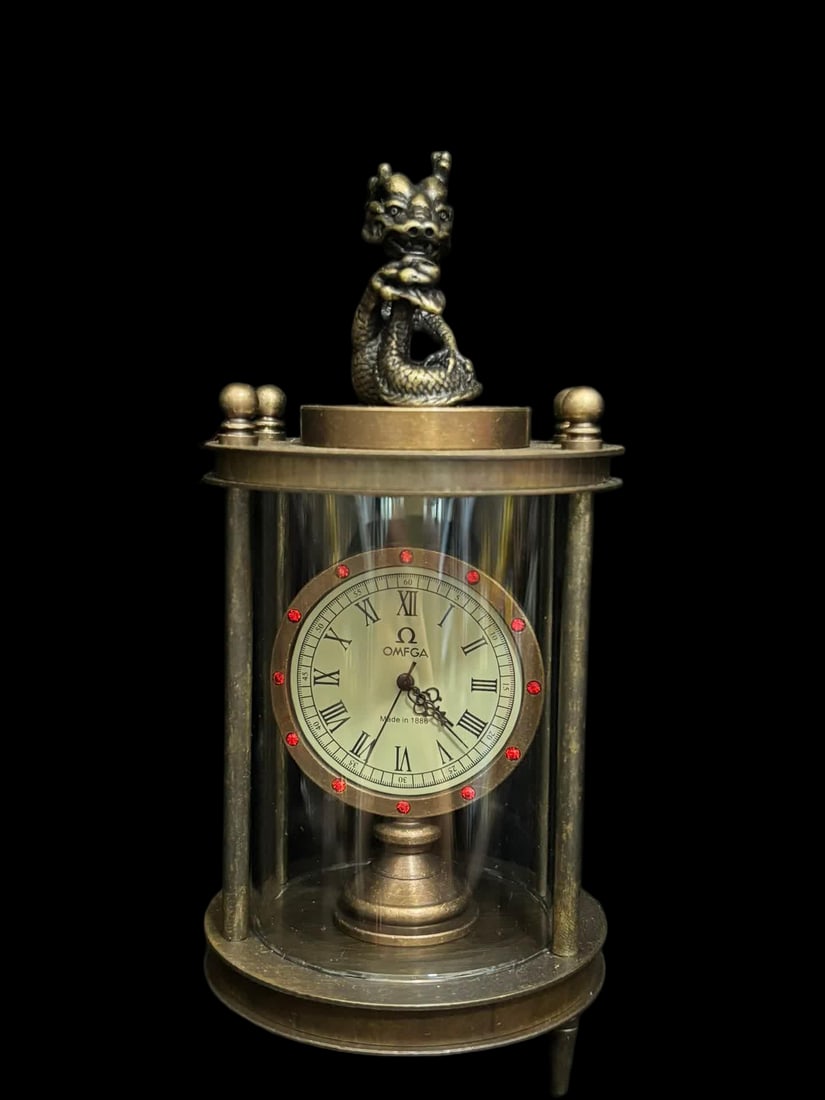 A late Qing dynasty bronze mantel clock: Late Qing dynasty bronze seat bell SIZE: D: approx. 6cm L: approx. 13cm (The Dimensions Of All Batches Are Manually Measured.If You Need More Detailed Information, Please Contact Our Customer Service