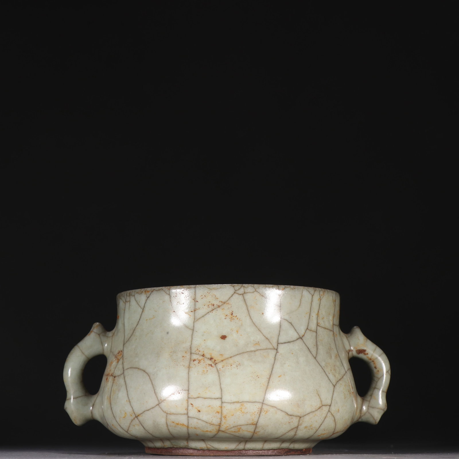 A Southern Song Dynasty official kiln double-handled incense burner (1 of 9)