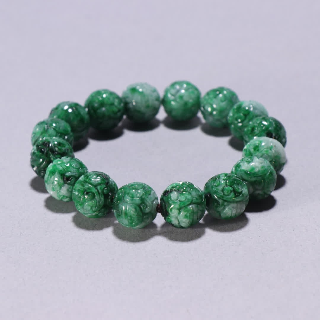 A Qing Dynasty jadeite patterned bracelet - 5
