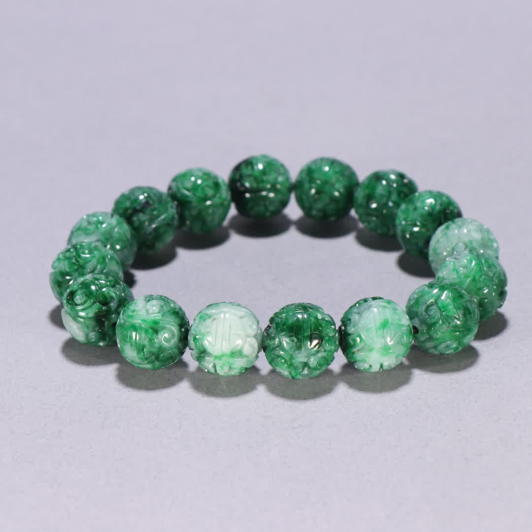 A Qing Dynasty jadeite patterned bracelet - 7