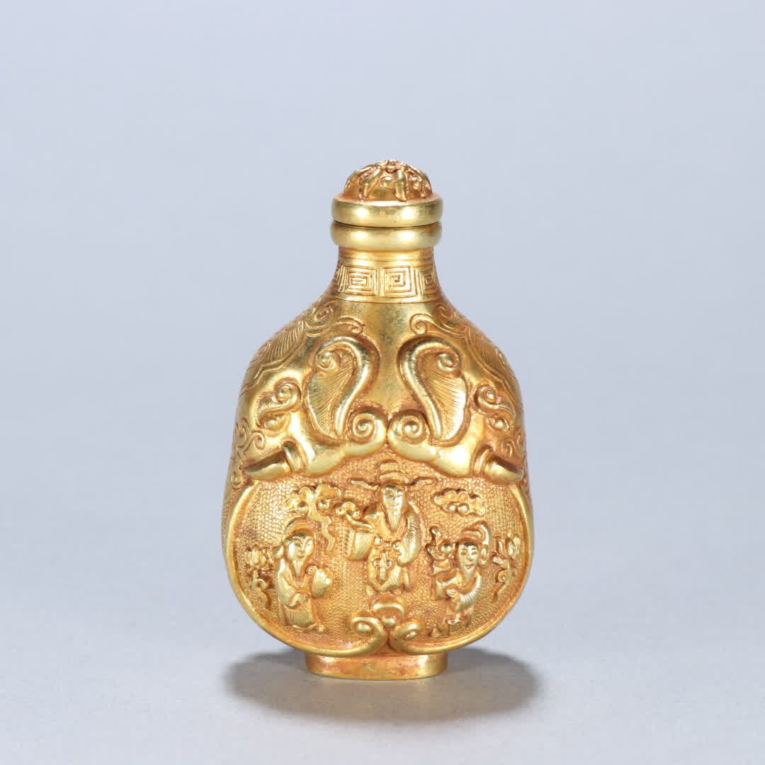 A pure gold character story snuff bottle: Pure gold character story snuff bottle SIZE: H:6.5cm W:3.9cm W:80g (The Dimensions Of All Batches Are Manually Measured.If You Need More Detailed Information, Please Contact Our Customer Service Befor