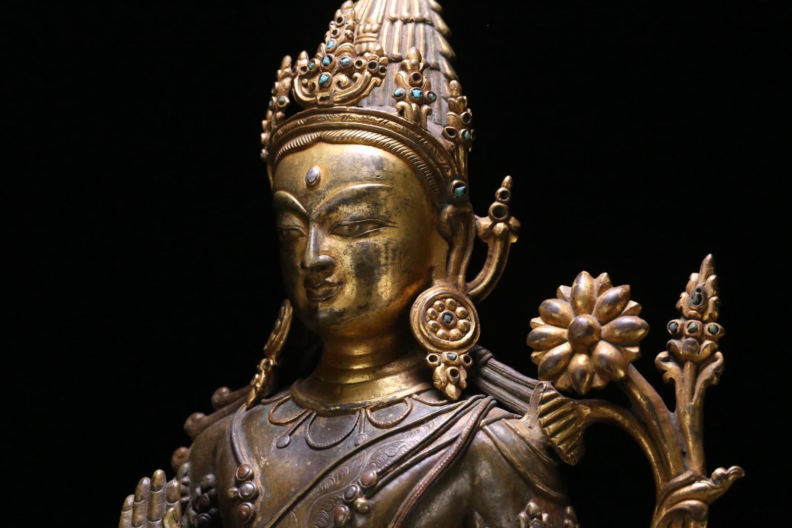 A 13th-century early Tibetan gilt bronze standing of Tara - 3