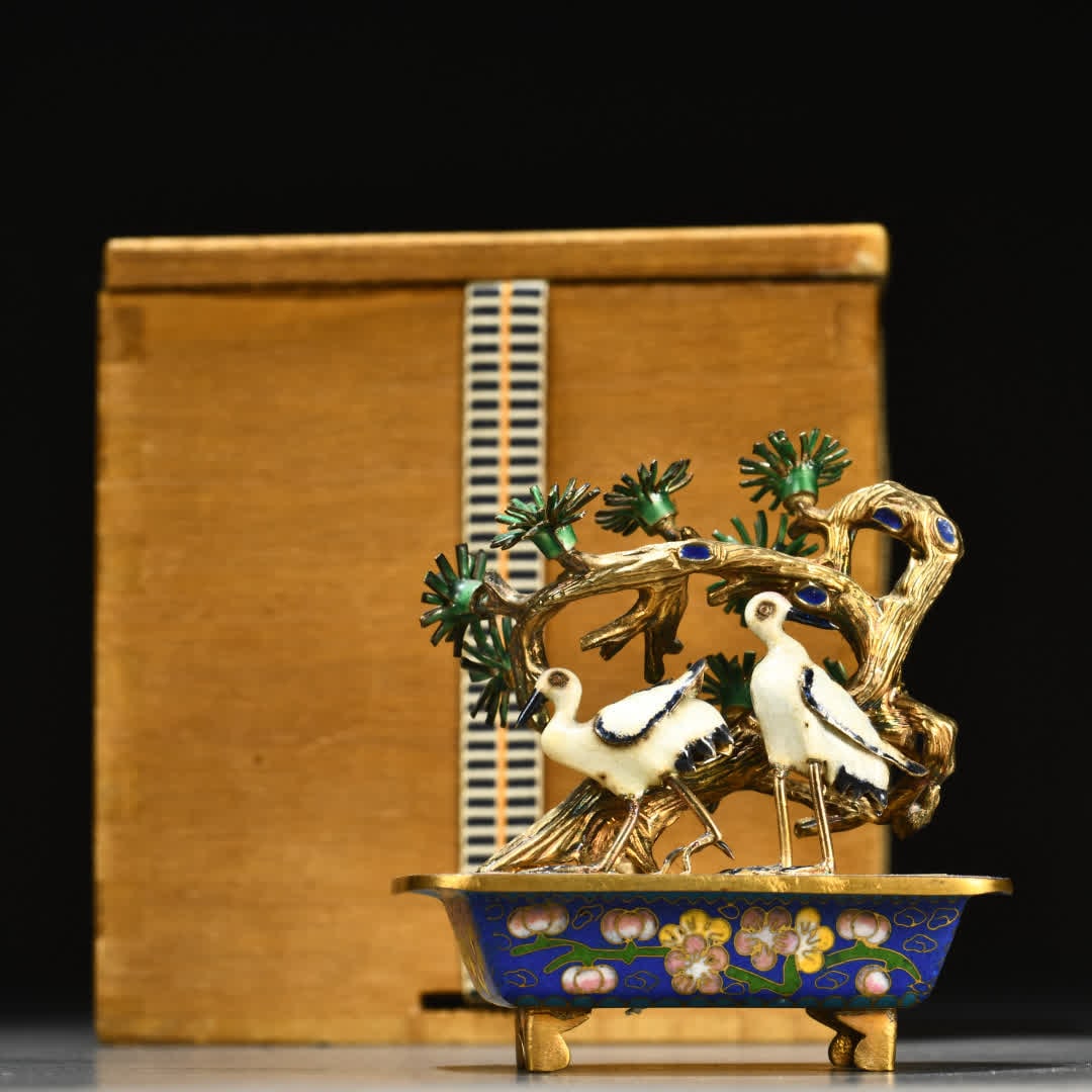 A silver-burned blue pine crane with a cabochon cloisonne bonsai: Silver-burned blue pine, crane, and car cloisonne bonsai SIZE: H:7.9cm W:7cm W:110g (The Dimensions Of All Batches Are Manually Measured.If You Need More Detailed Information, Please Contact Our