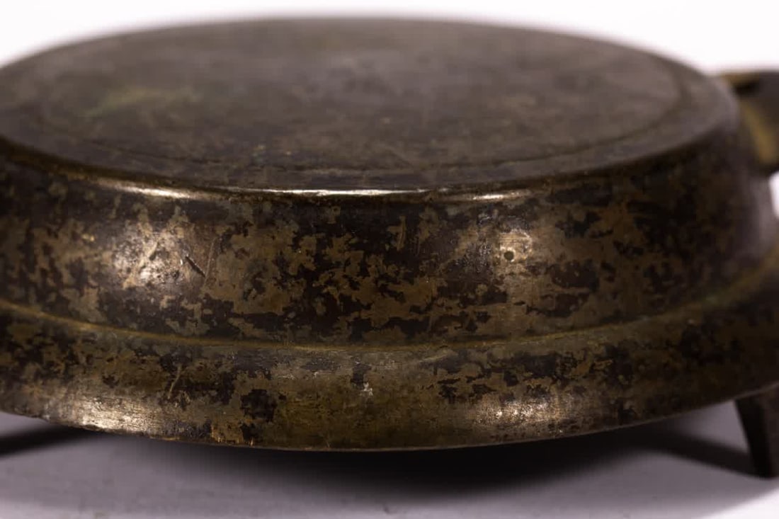 A copper base from the Qing Dynasty - 5