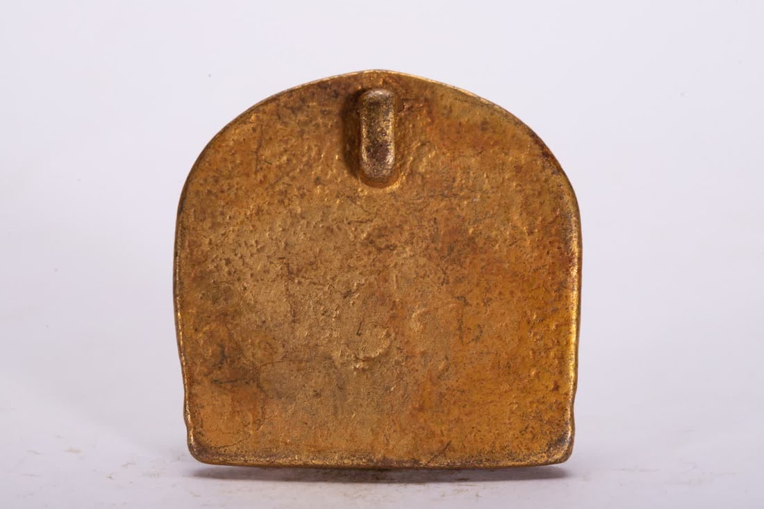 A Qing Dynasty bronze gilt plaque - 5