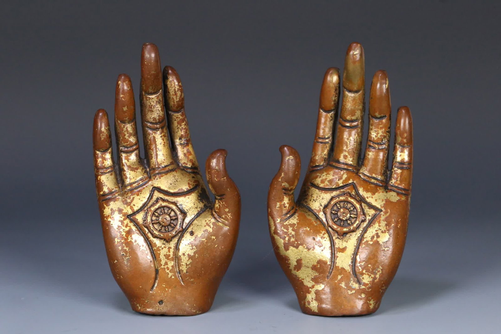 A pair of Qing Dynasty gilt bronze Guanyin Buddha hands (1 of 9)