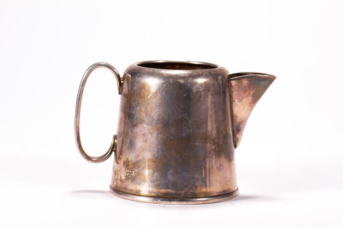 A Qing Dynasty silver teapot - 4
