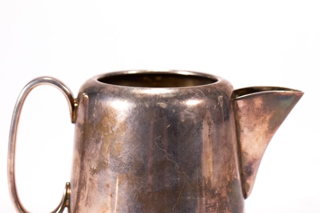 A Qing Dynasty silver teapot - 5