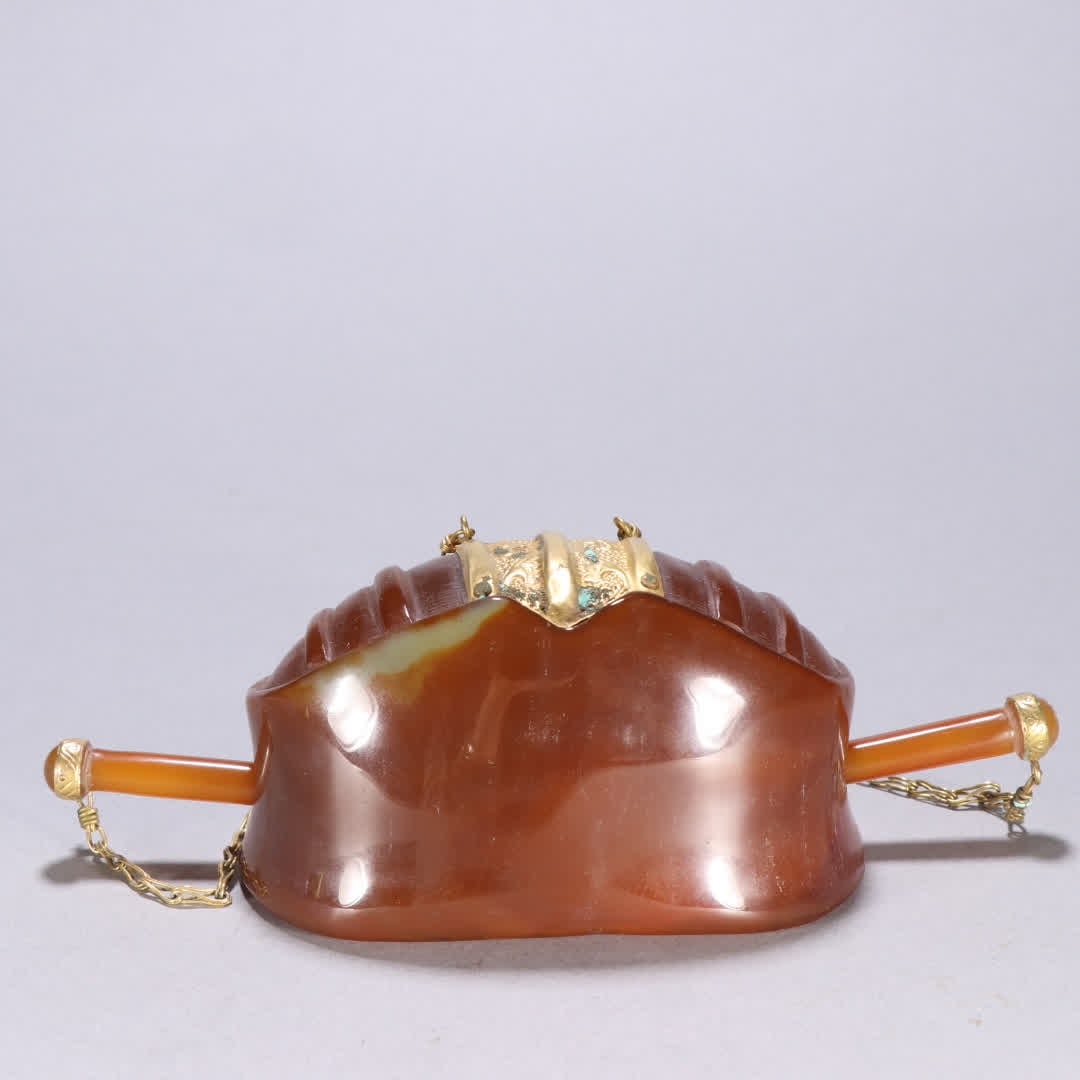 A gold hair crown with agate - 6