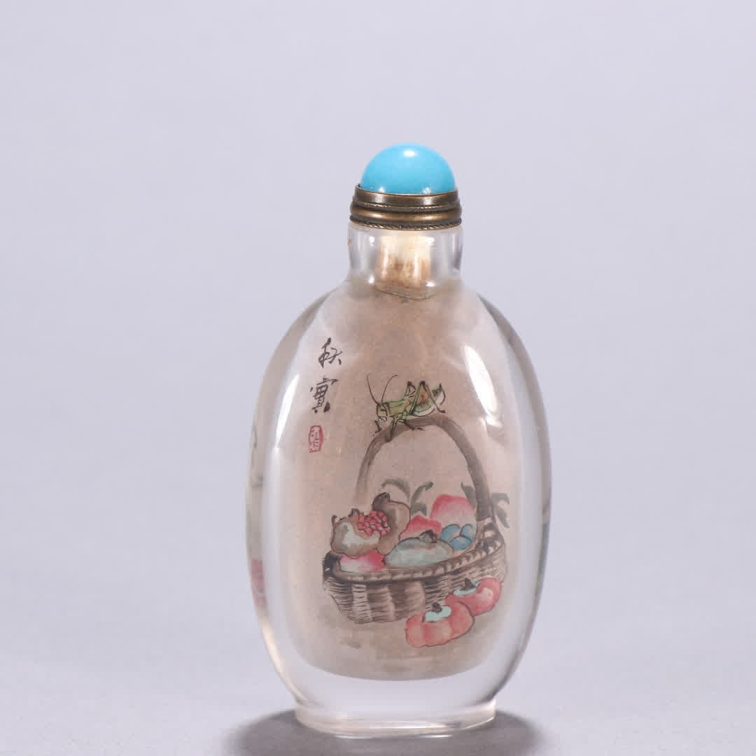 A Qing Dynasty crystal inner painting "Autumn Fruit" snuff bottle: Qing Dynasty crystal inner-painted "Autumn Fruit" snuff bottle SIZE: H:7.8cm W:4cm W:66.3g (The Dimensions Of All Batches Are Manually Measured.If You Need More Detailed Information, Please Contact