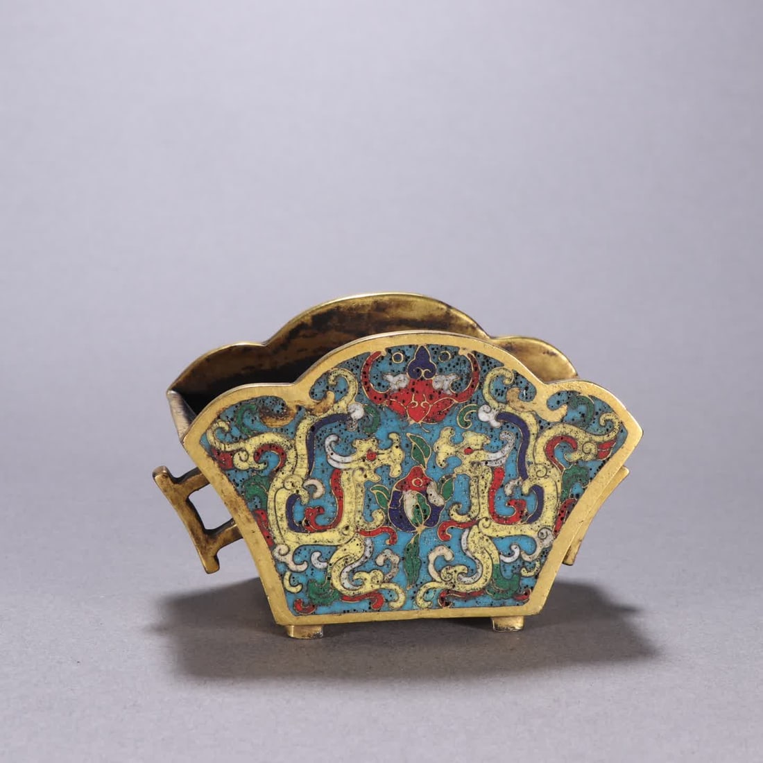 A Qing Dynasty copper gilt cloisonne ingot censer: Qing Dynasty Gilt Copper cloisonne Ingot Ingot Burner SIZE: H:6.5cm W:10.4cm W:283.9g (The Dimensions Of All Batches Are Manually Measured.If You Need More Detailed Information, Please Contact Our