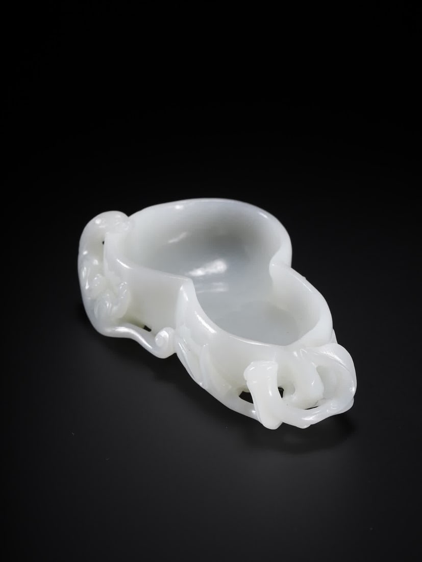 One Hetian jade dragon pattern gourd washer - 2