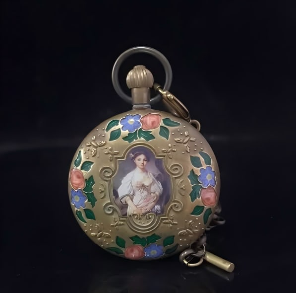 A late Qing dynasty enamel and Western figure mechanical pocket watch: Late Qing enamel and colorful Western figure mechanical pocket watch SIZE: D:5cm (The Dimensions Of All Batches Are Manually Measured.If You Need More Detailed Information, Please Contact Our Customer