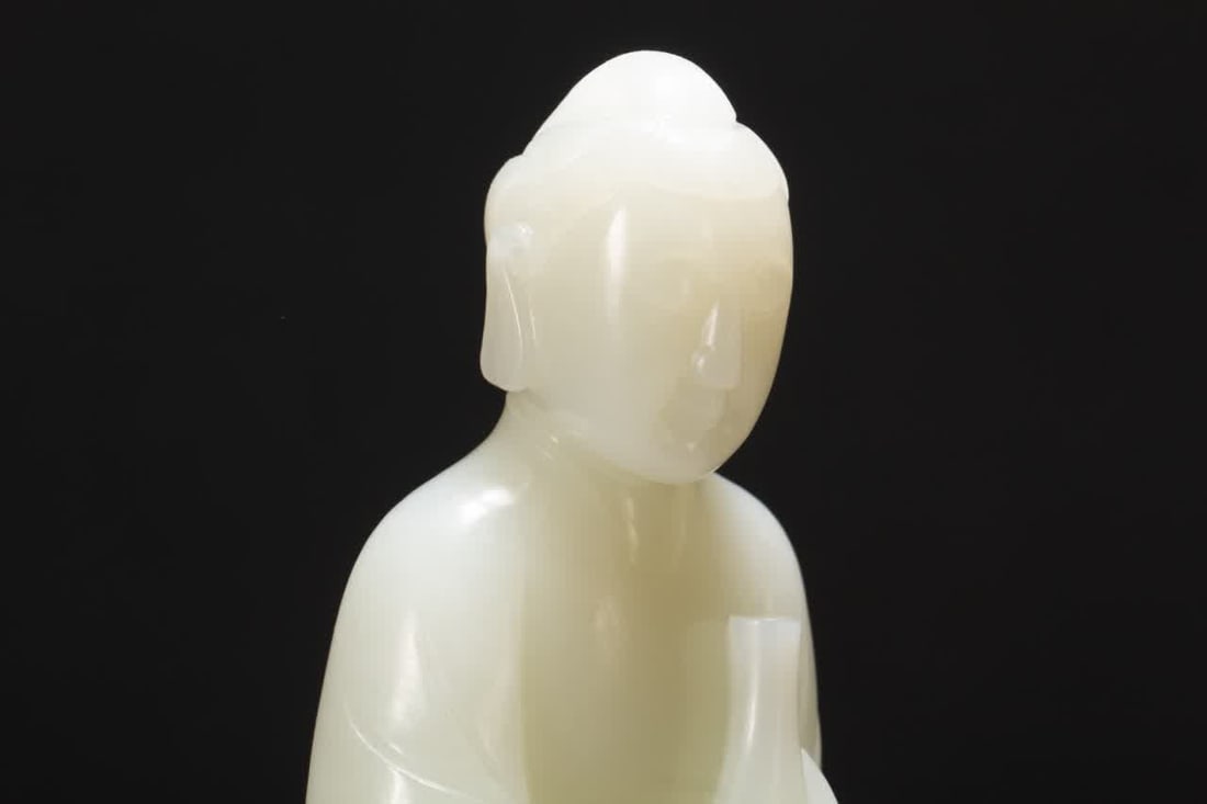 A Qing Dynasty white jade figurine - 5