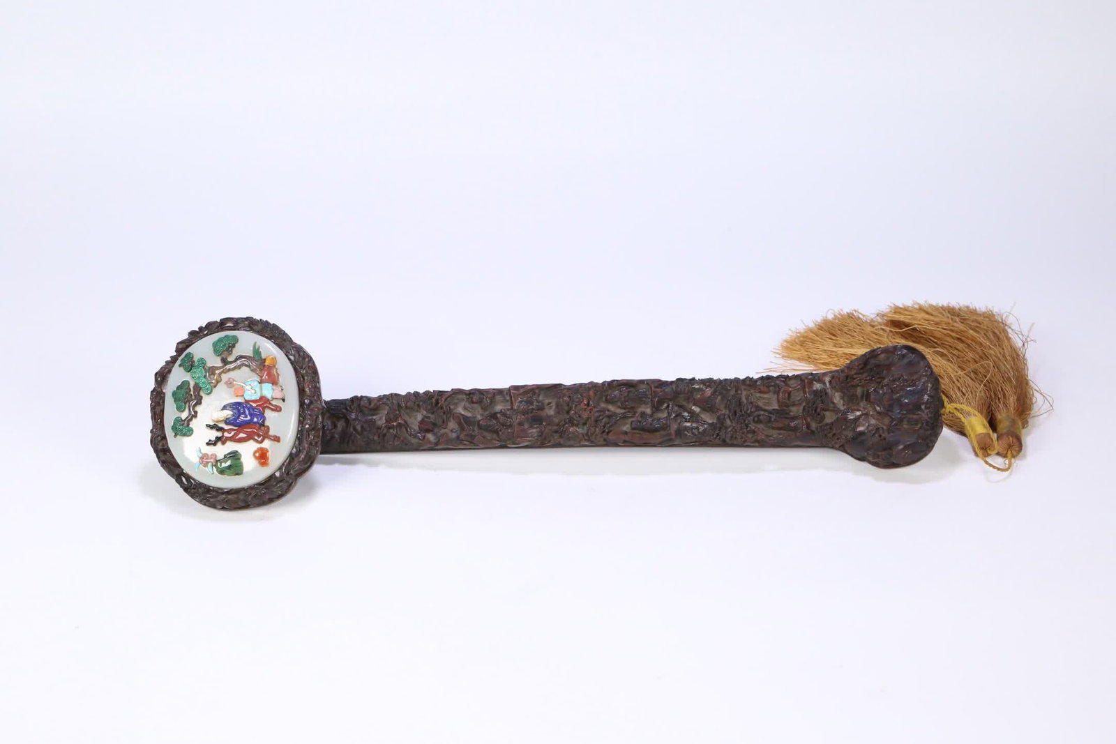 A Qing Dynasty small-leaf rosewood inlaid with Hetian jade inlaid with a hundred treasures inlaid: Qing Dynasty small-leaf red sandalwood inlaid with Hetian jade, inlaid with a hundred treasures inlaid with characters and stories, a ruyi ornament SIZE: 43x10.5x8cm W:565g (The Dimensions Of All