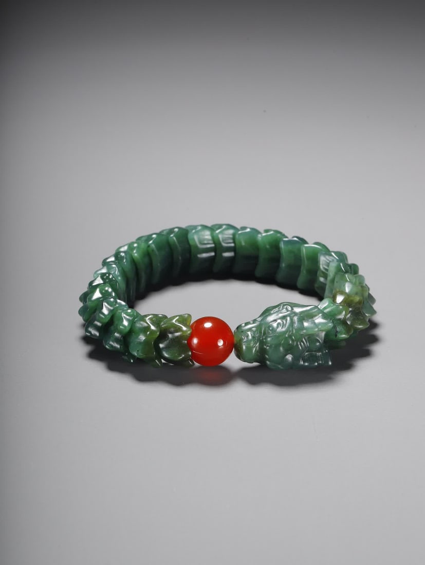 A jade dragon bone bracelet: Jade dragon bone bracelet SIZE: W:1.9cm T:1.6cm W:69.2g (The Dimensions Of All Batches Are Manually Measured.If You Need More Detailed Information, Please Contact Our Customer Service Before Bidding.)