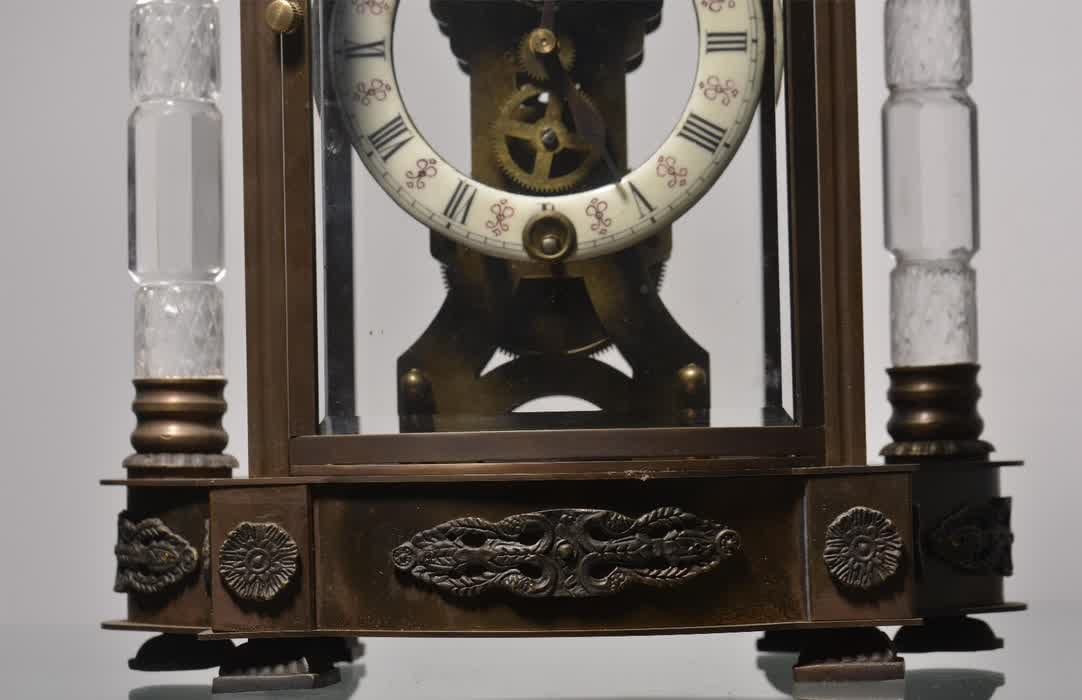 A German brass crystal-inlaid four-ming clock - 4