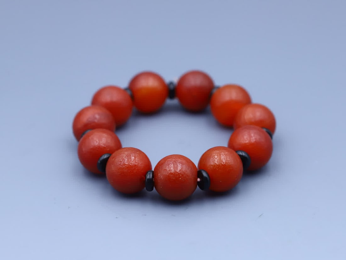 A Qing Dynasty red agate bead bracelet - 2