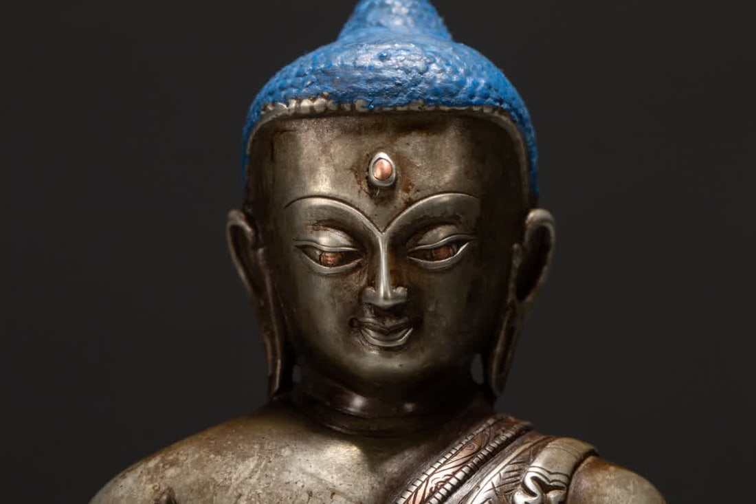 A Qing Dynasty silver Buddha statue - 2