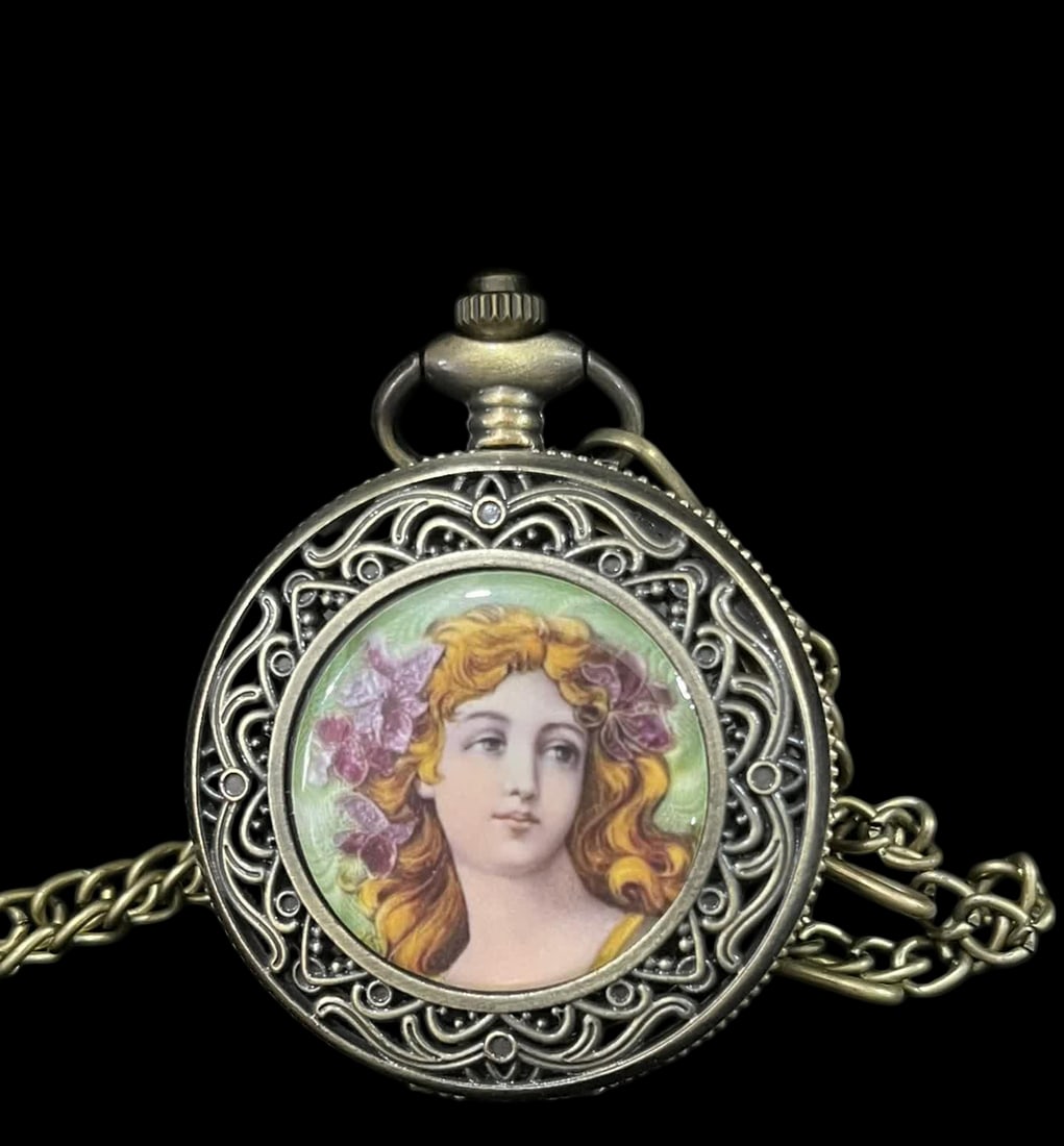 A pocket watch from a late Qing dynasty figure: Late Qing figures' single-door pocket watches SIZE: D:47mm (The Dimensions Of All Batches Are Manually Measured.If You Need More Detailed Information, Please Contact Our Customer Service Before